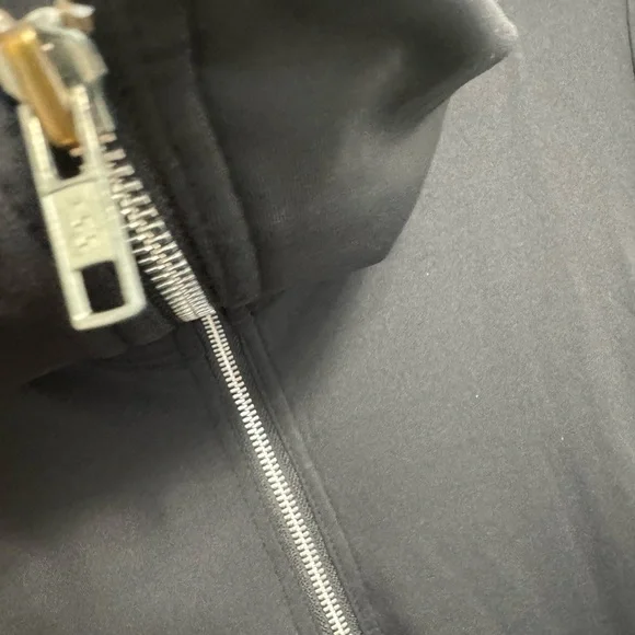 Size 14 or 16 women’s black extra long sleeve sweater Black  zipup collar jacket - Picture 7 of 10